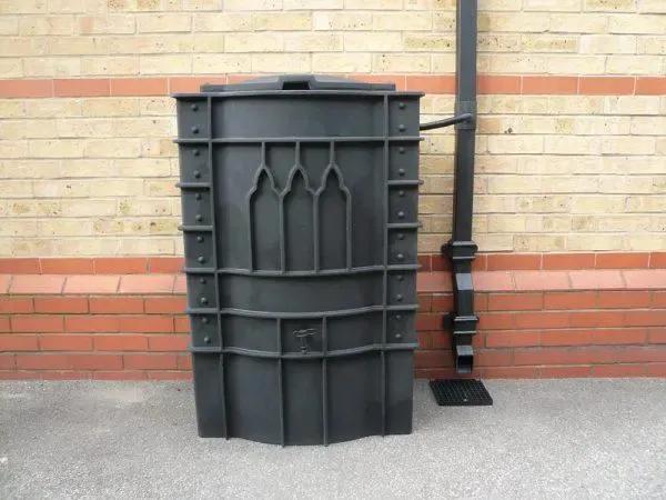 Gothic Water Butt (width 730mm x depth 480mm x height 770mm) (225 litre capacity)