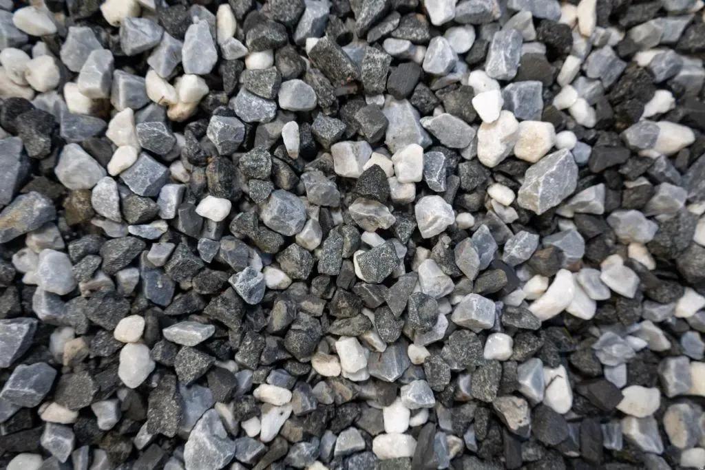 Black Ice 20mm Chippings Loose Tip 1 Tonne (Min.10 Tonne)