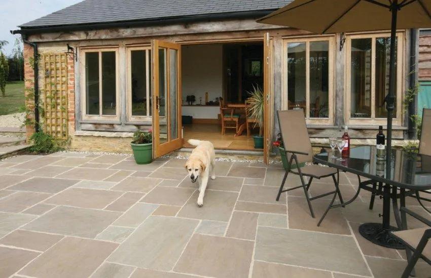 Pavestone Tudor Antique Project Pack Oxford (15m²)