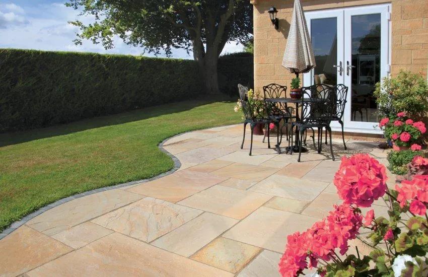 Pavestone Classic Sandstone Project Pack Golden Fossil (20.7m²)