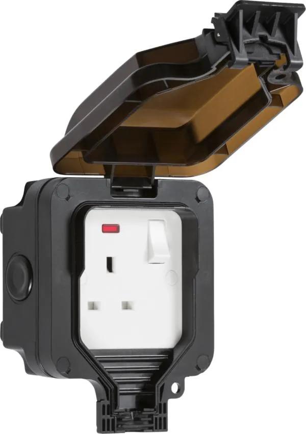 Weatherproof IP66 13A 1G DP switched socket with neon – Black